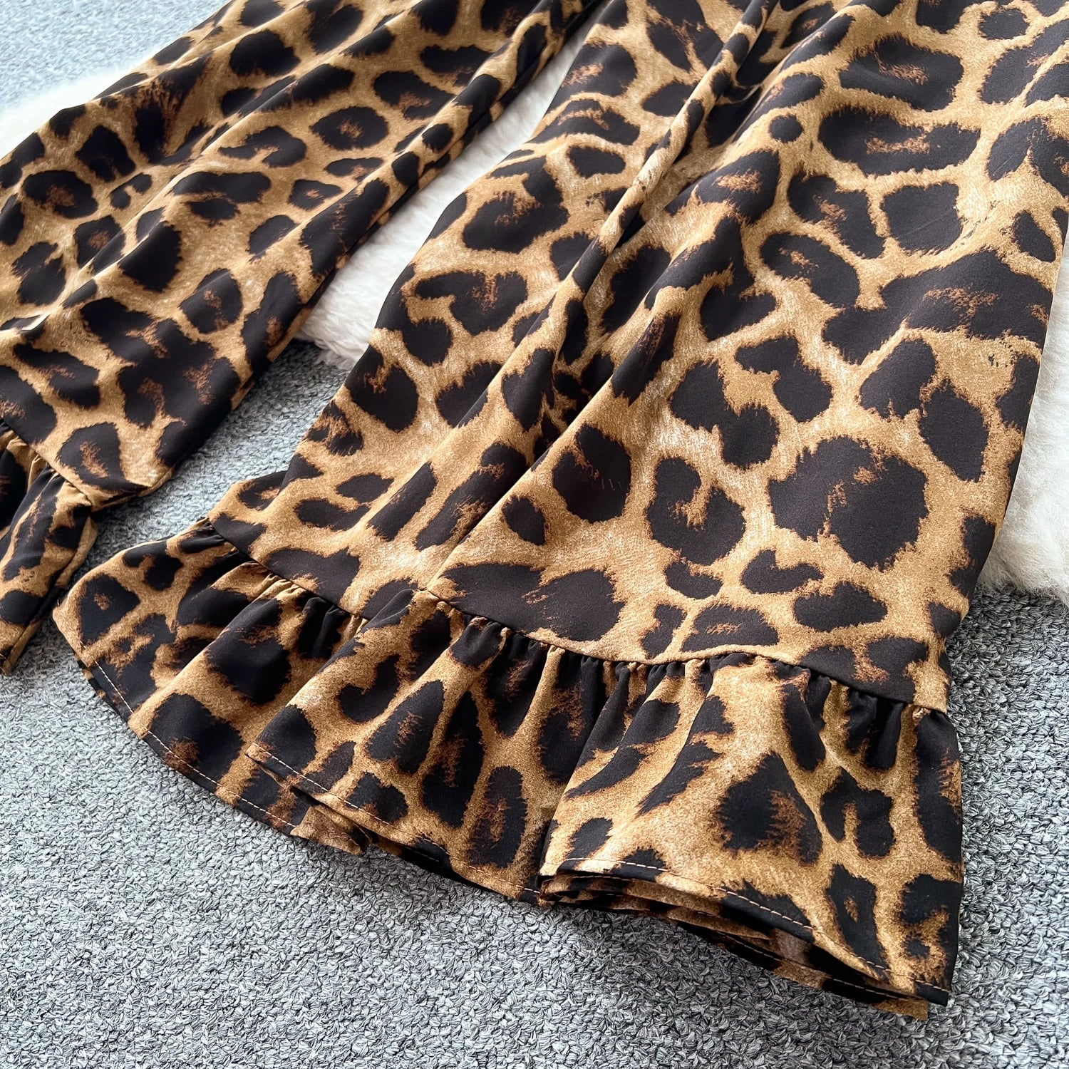 Flared Sleeves Elastic Waist Slim Fit Leopard Print Long Rompers Jumpsuit