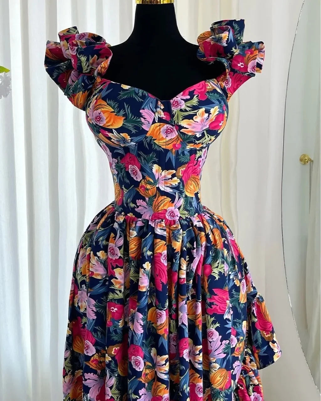 Sleeveless African V-Neck Slim Dress