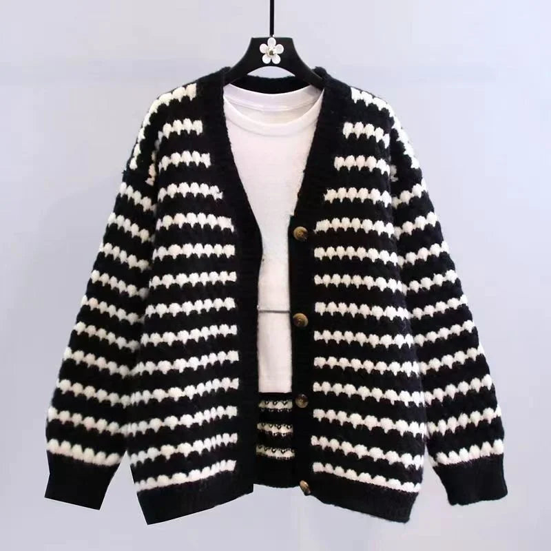 Black/White Stripe Vintage Knit Cardigan