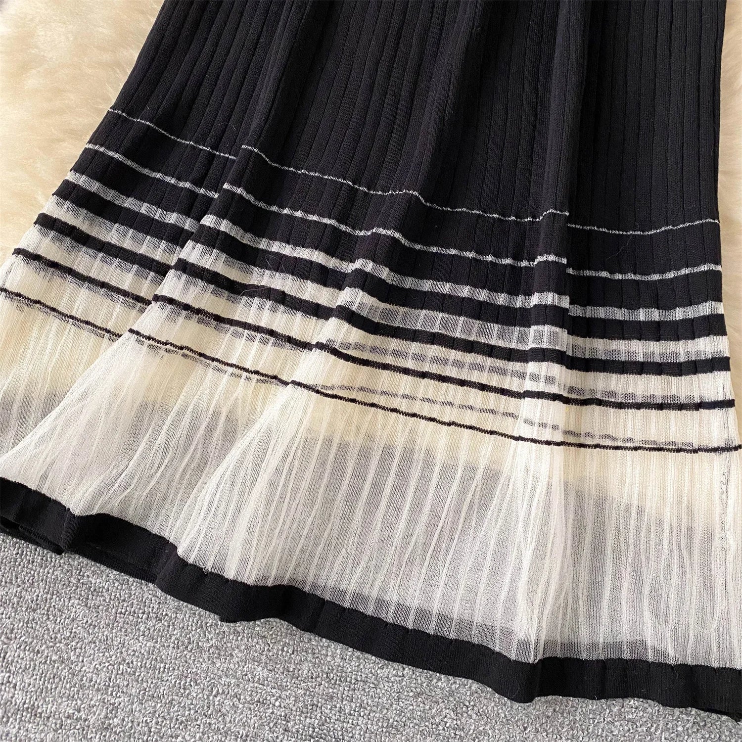 Elegant Stripe Knit Short Sleeves Mesh Patchwork Long Dress