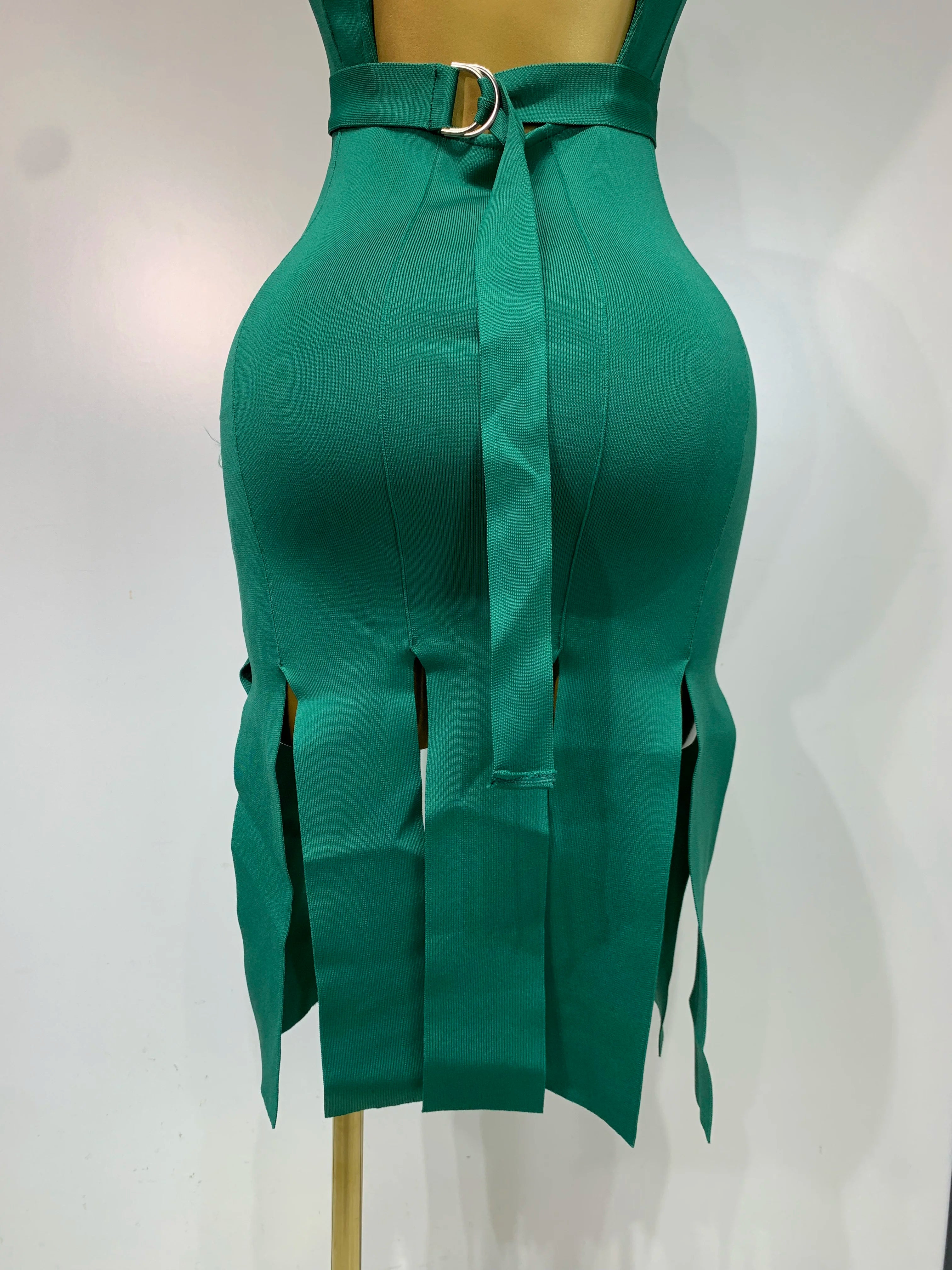 Luxury O Neck Sleeveless Hollow Out Fringe Dress