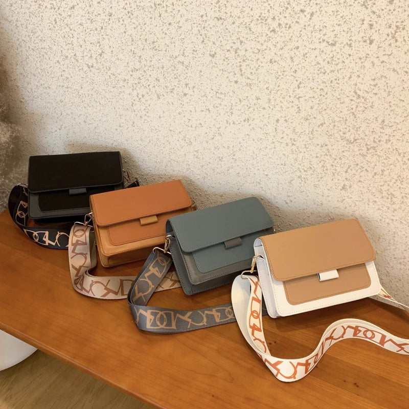 Small Classic Wide Straps Flap Crossbody Bags