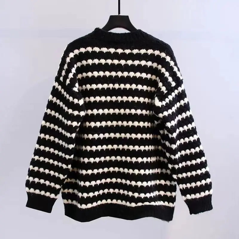 Black/White Stripe Vintage Knit Cardigan