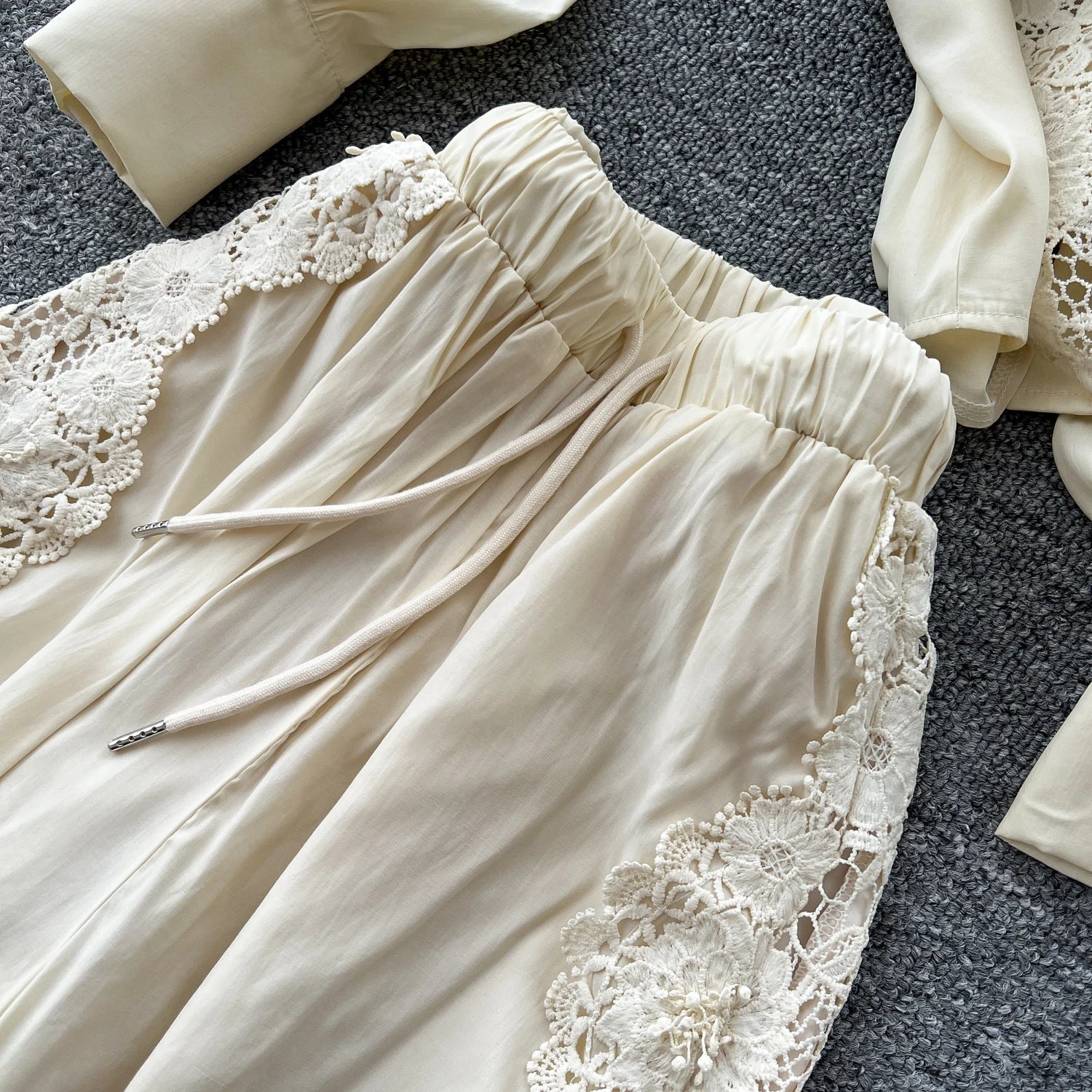 Single Breasted Lace Splice Top+High Waist Wide Legs Long Pants Hook Flower Hollow Suits