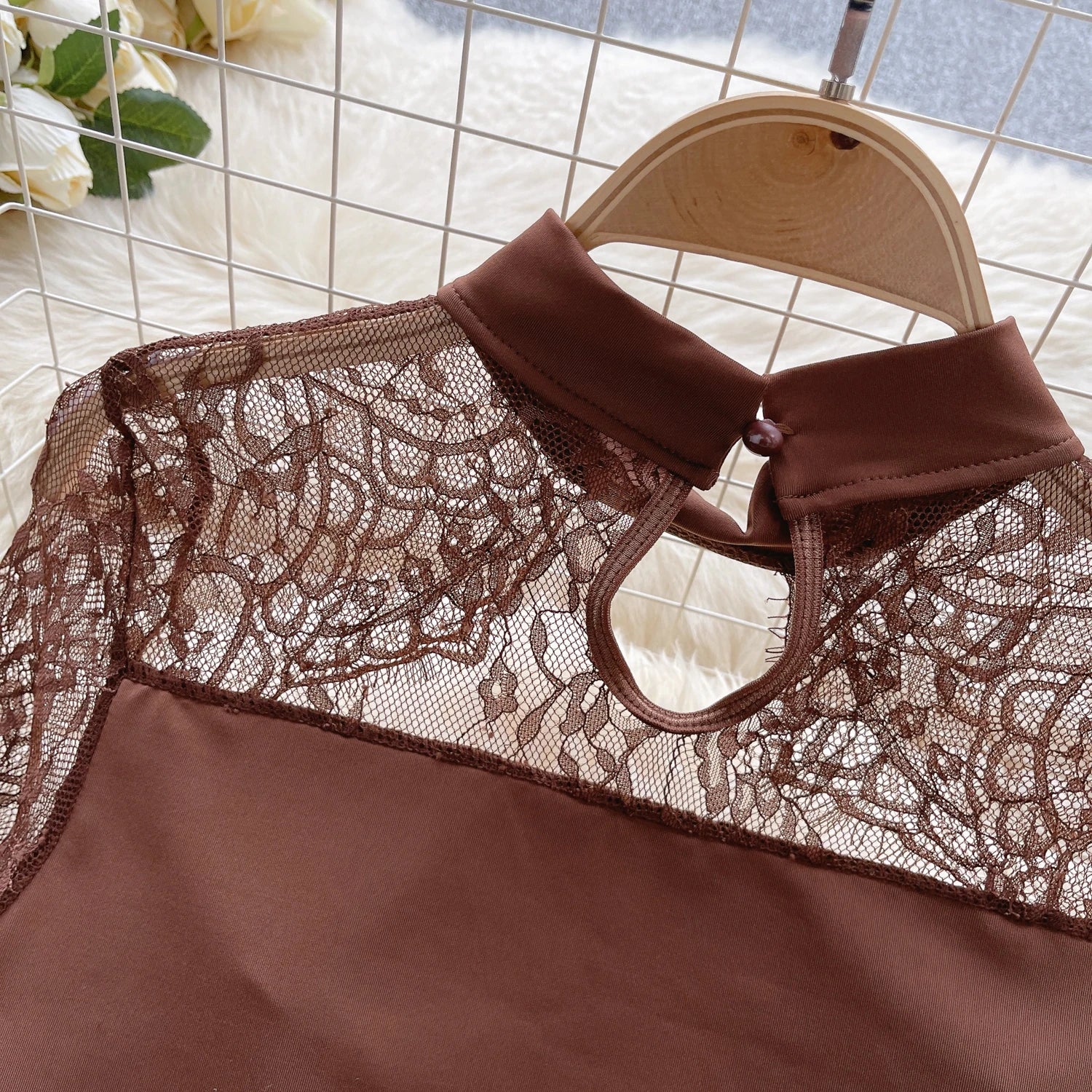Chic Lace Hollow Out Strapless Long Sleeves Crop Top