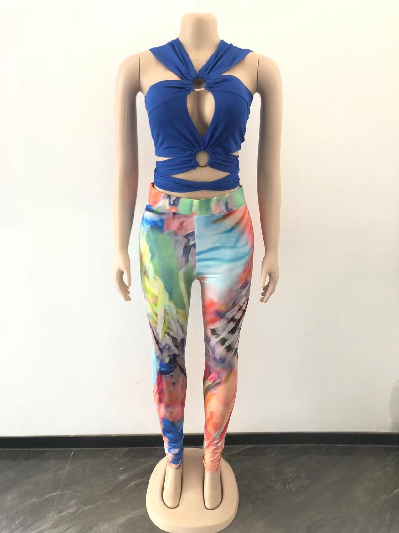 Two Pieces Set Bandage Crop Top and Printed Leggings