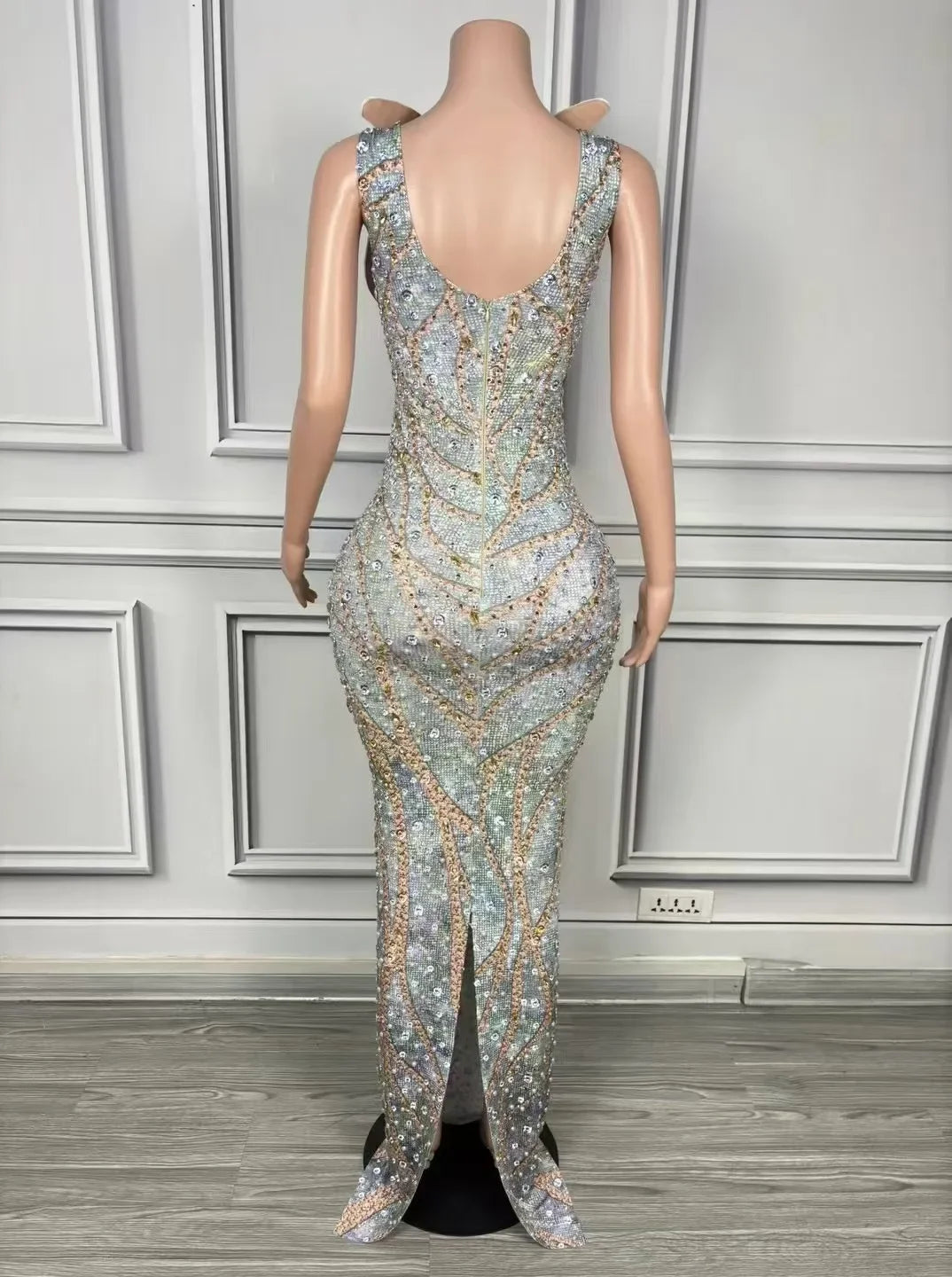 Luxury Crystals Diamonds Slit Elegant Sheath Dress