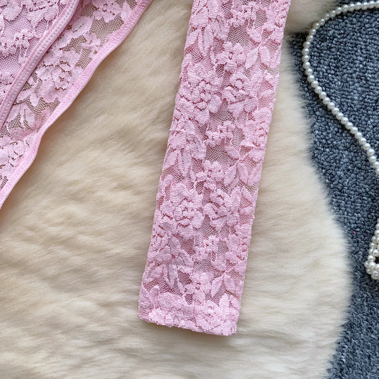 Lace Splice Mesh V Neck Long Sleeves Bodysuits